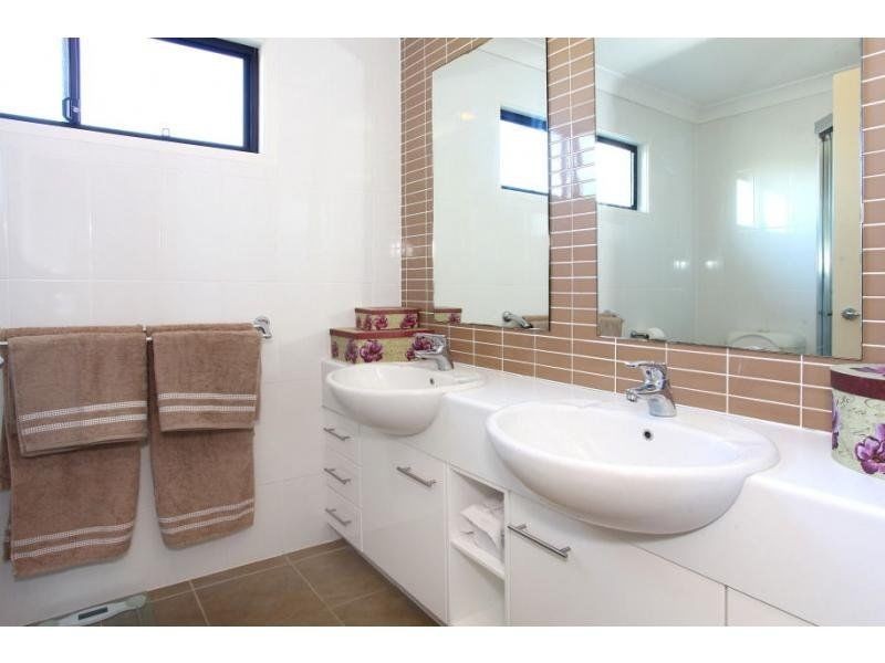 7/368 Pine Ridge Road, Coombabah QLD 4216