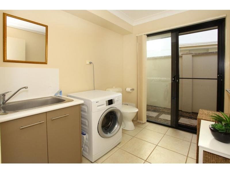 7/368 Pine Ridge Road, Coombabah QLD 4216