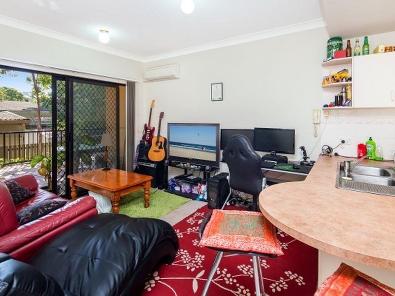 3/143 Frank Street, Labrador QLD 4215