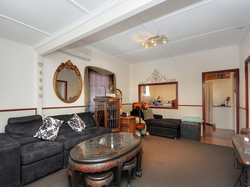 65 Central Street, Labrador QLD 4215