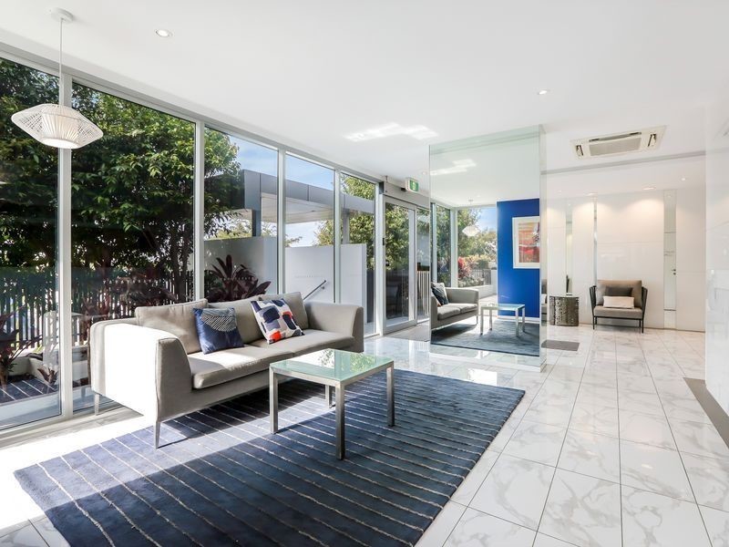 107/2 East Quay Drive, Biggera Waters QLD 4216