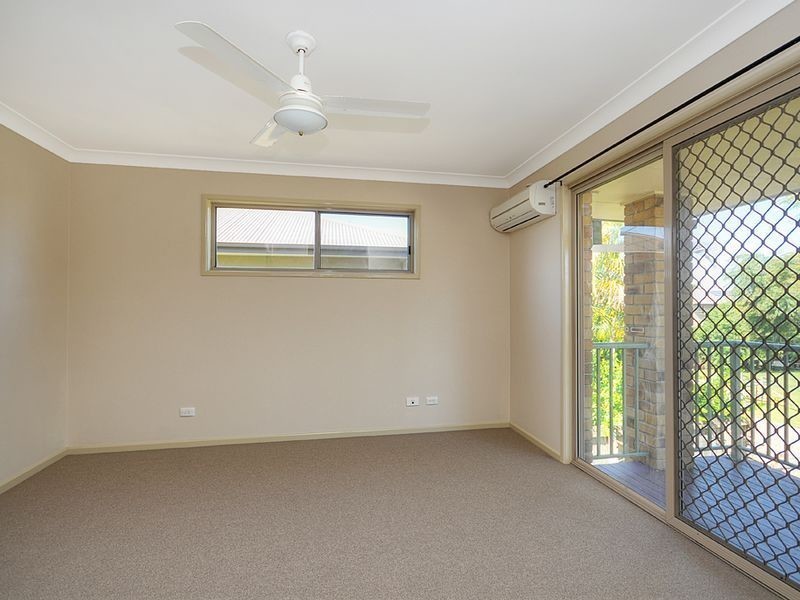 4/12 Gordon Street, Labrador QLD 4215