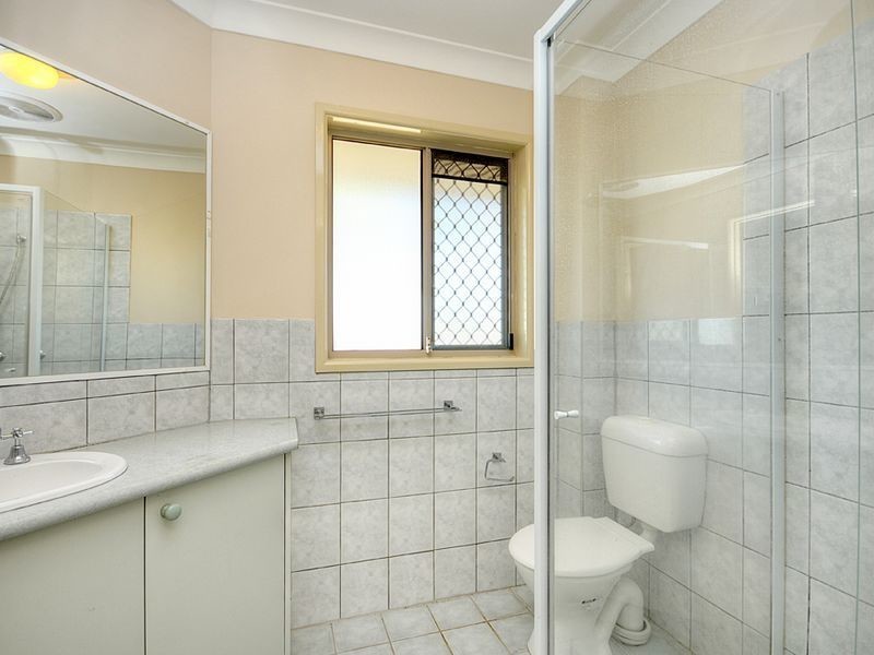 4/12 Gordon Street, Labrador QLD 4215