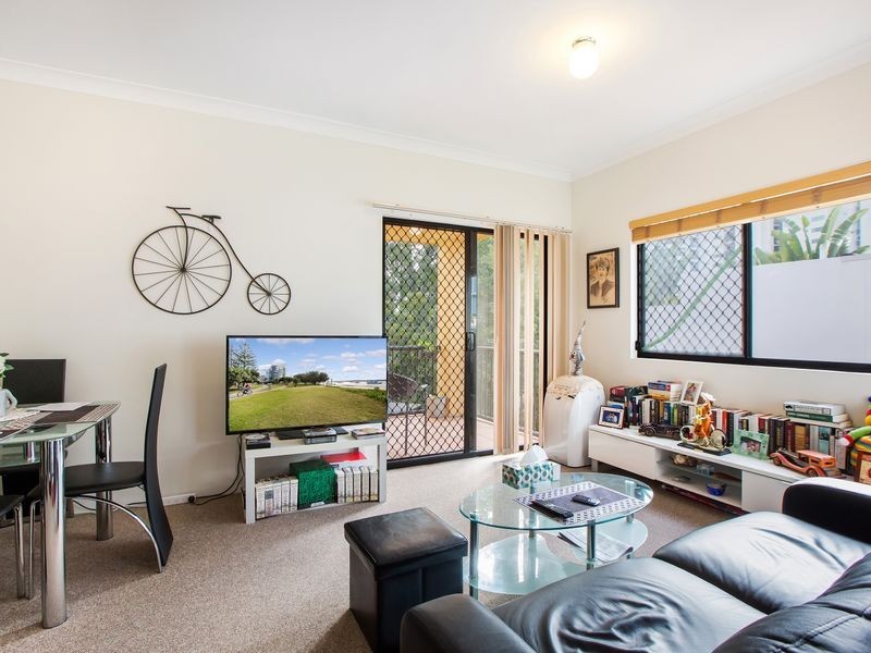 15/143 Frank Street, Labrador QLD 4215