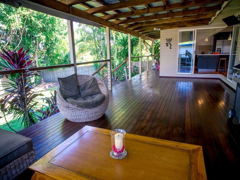 8 Horder Avenue, Labrador QLD 4215