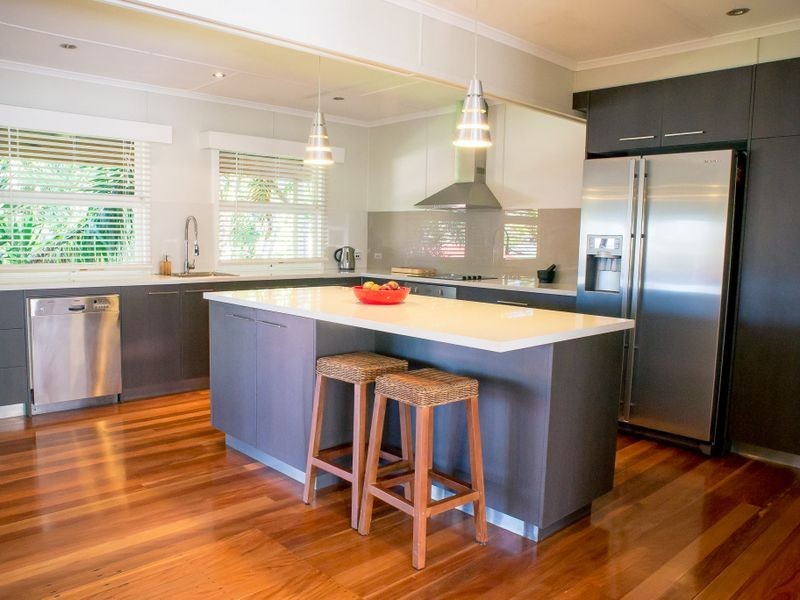 8 Horder Avenue, Labrador QLD 4215