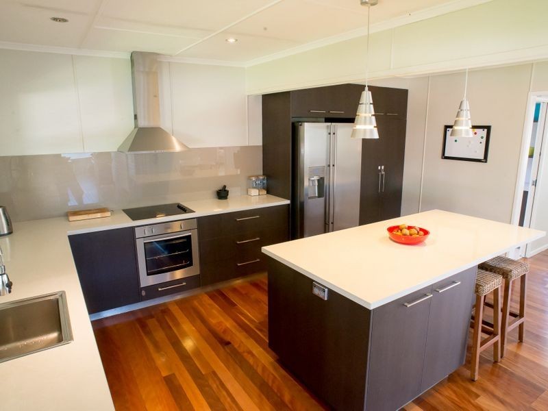 8 Horder Avenue, Labrador QLD 4215