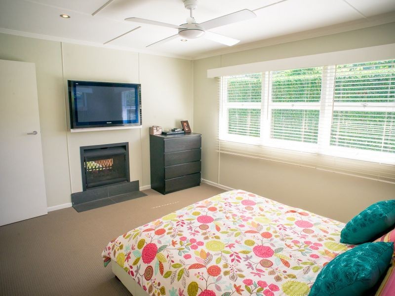 8 Horder Avenue, Labrador QLD 4215