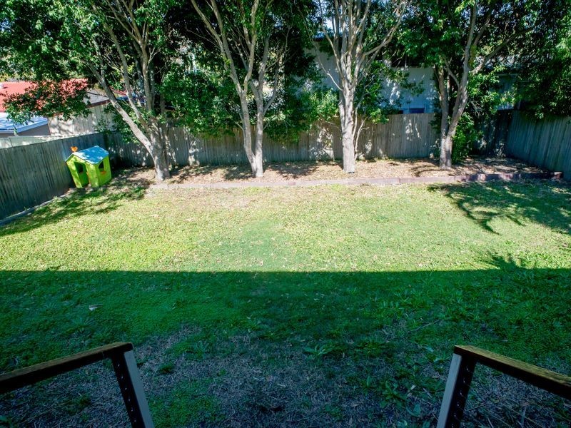 8 Horder Avenue, Labrador QLD 4215