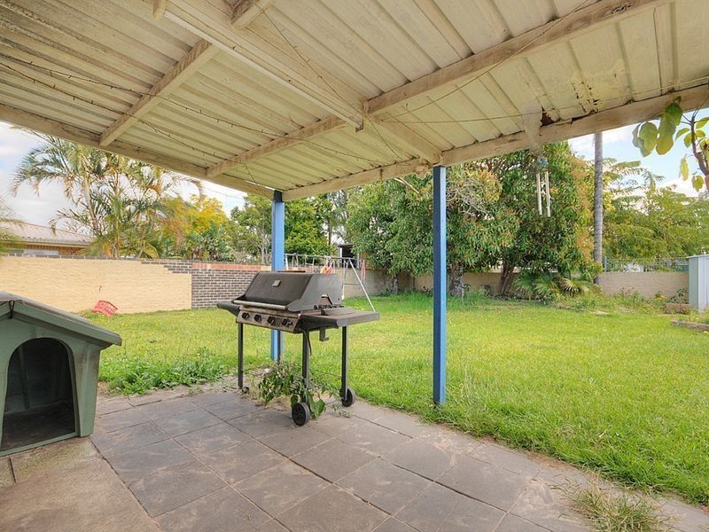 14 Mungera Street, Biggera Waters QLD 4216