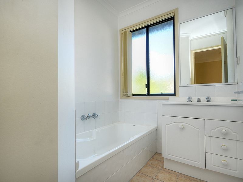 3/20-22 Broad Street, Labrador QLD 4215