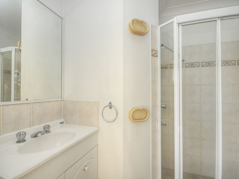 3/20-22 Broad Street, Labrador QLD 4215