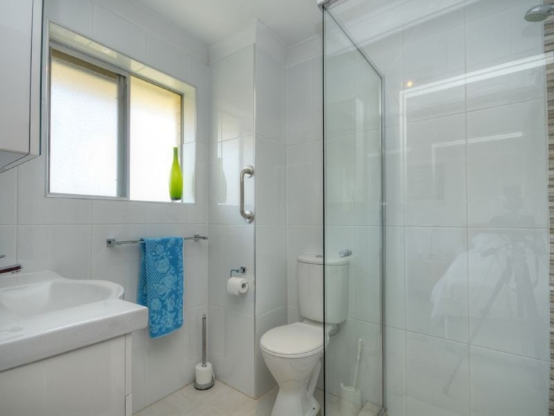 6/216 Marine Parade, Labrador QLD 4215