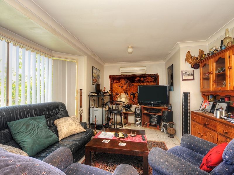 1/4 Avi Court, Labrador QLD 4215