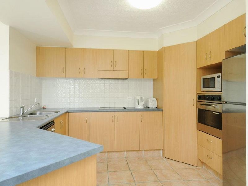 1/12 Oleander Avenue, Biggera Waters QLD 4216