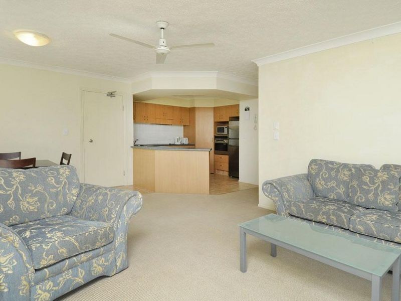 1/12 Oleander Avenue, Biggera Waters QLD 4216