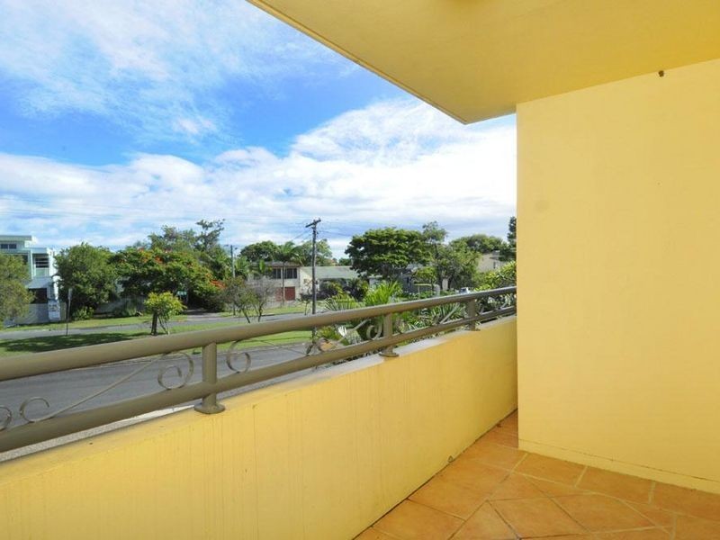 1/12 Oleander Avenue, Biggera Waters QLD 4216