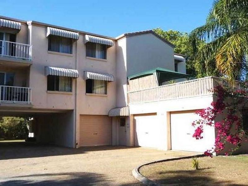 10/5 Brett Street, Labrador QLD 4215