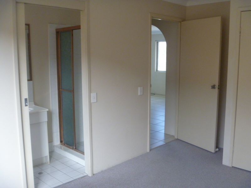 10/5 Brett Street, Labrador QLD 4215