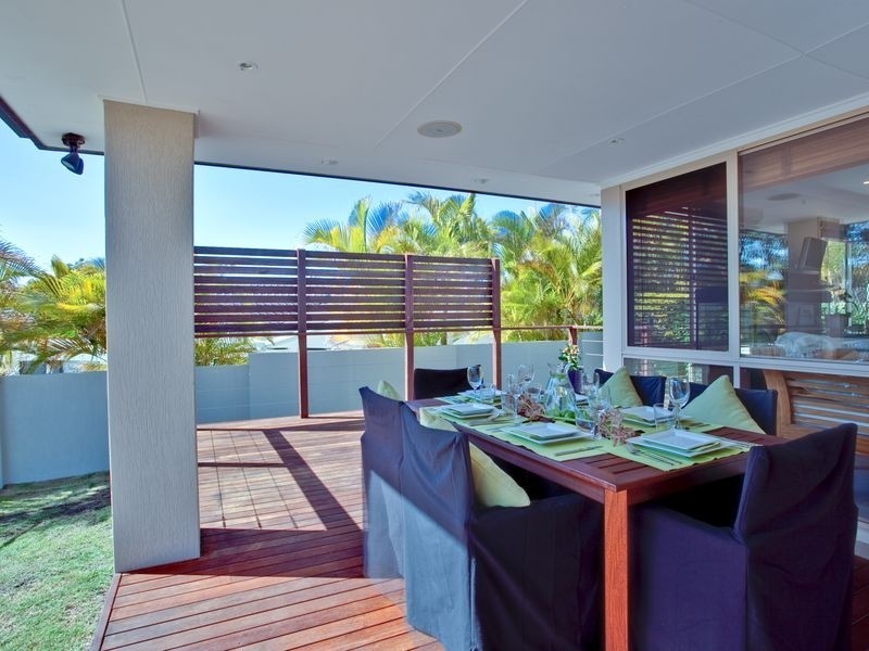 9 Kirdford Court, Arundel QLD 4214