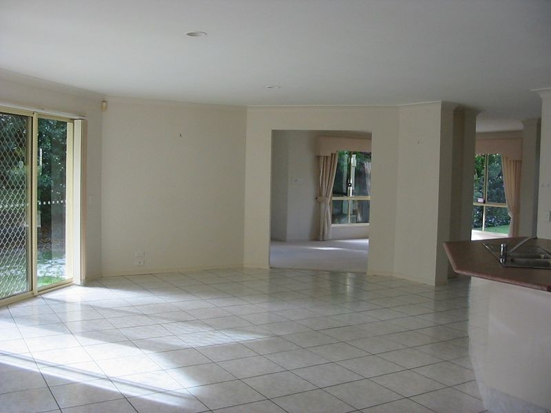 27 Peter Senior Drive, Parkwood QLD 4214