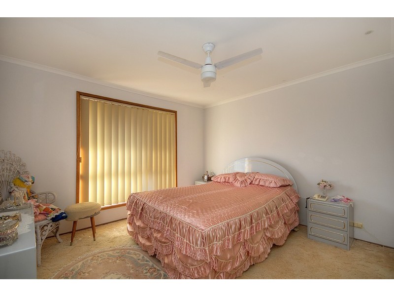 2/5 Ruth Anne Close, Labrador QLD 4215