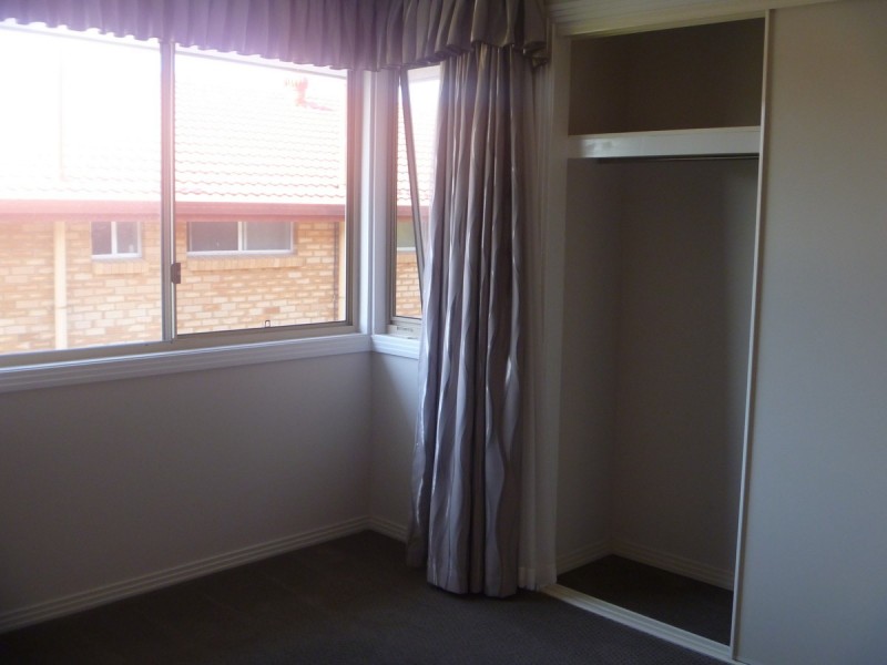 1/27 Harley Street, Labrador QLD 4215