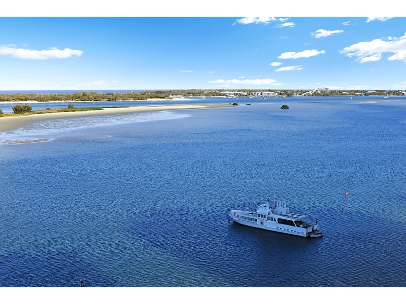 100/326-342 Marine Parade, Labrador QLD 4215