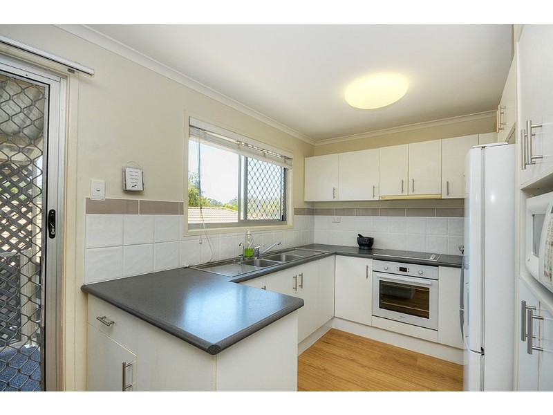 276 Government Road, Labrador QLD 4215