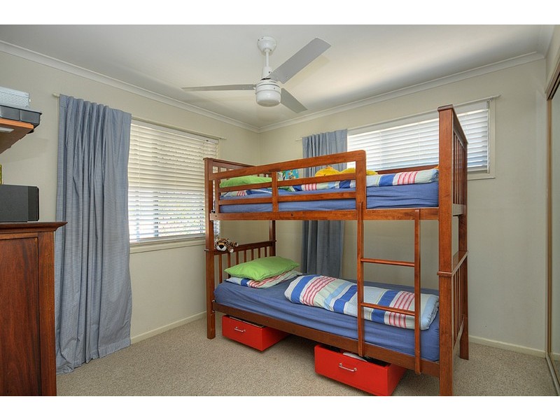 276 Government Road, Labrador QLD 4215