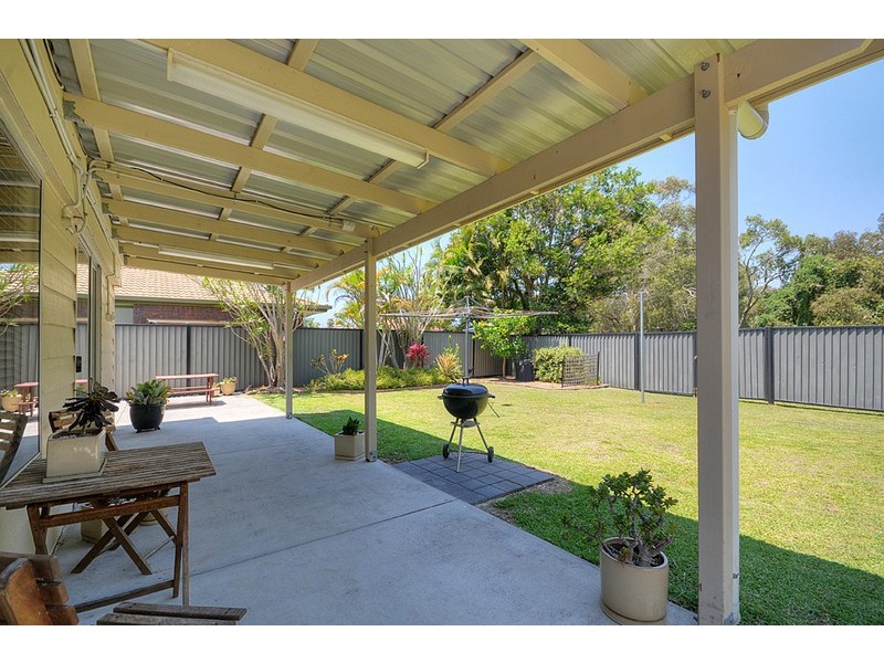 276 Government Road, Labrador QLD 4215