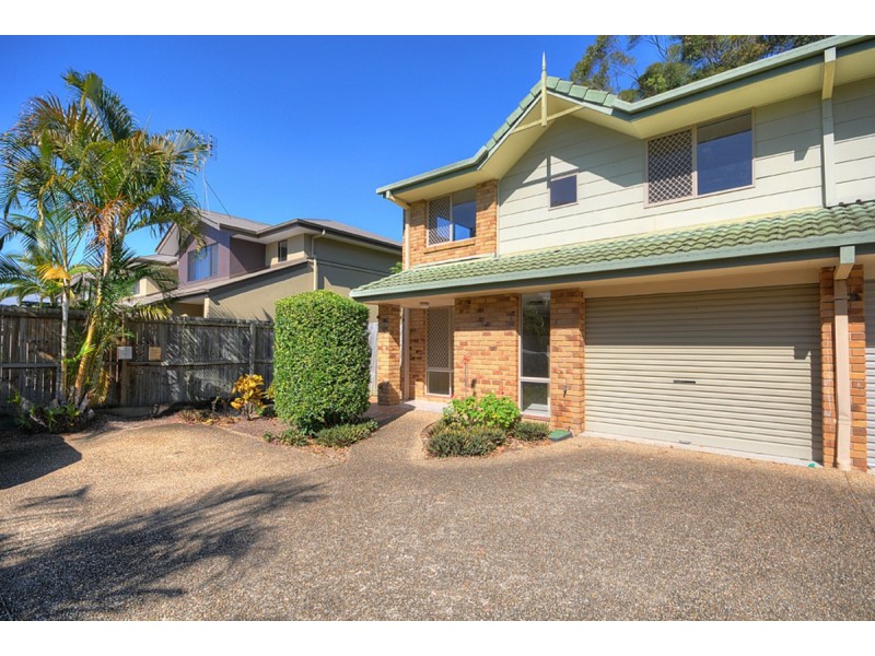4/12 Gordon Street, Labrador QLD 4215