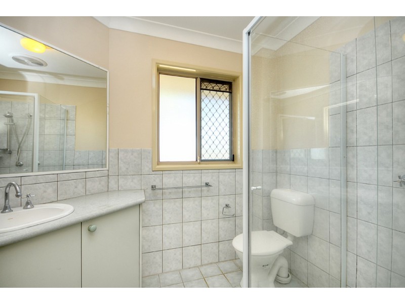 4/12 Gordon Street, Labrador QLD 4215