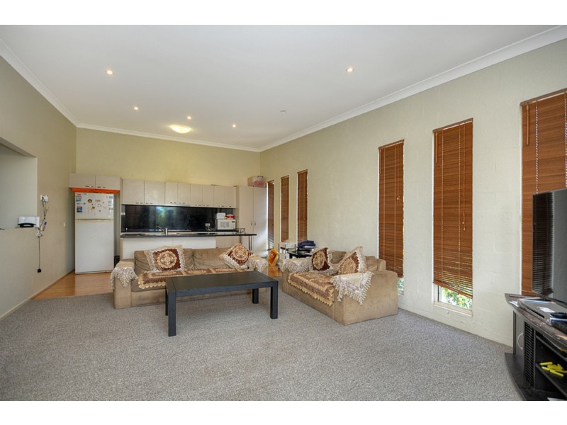 1/30 Harley Street, Labrador QLD 4215