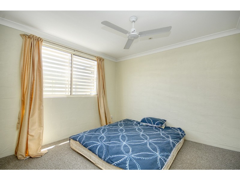 1/30 Harley Street, Labrador QLD 4215