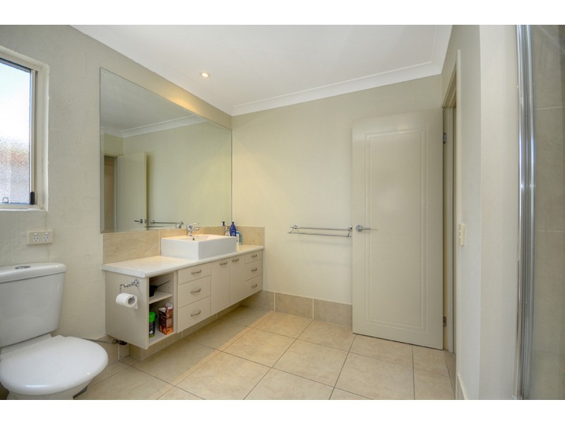 1/30 Harley Street, Labrador QLD 4215