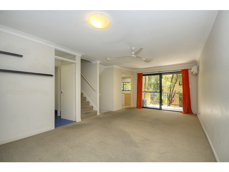 5/23 Bath Street, Labrador QLD 4215