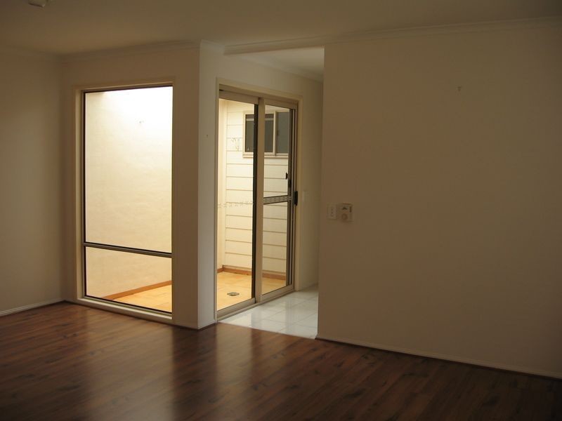 2/17 Cawthray Street, Biggera Waters QLD 4216