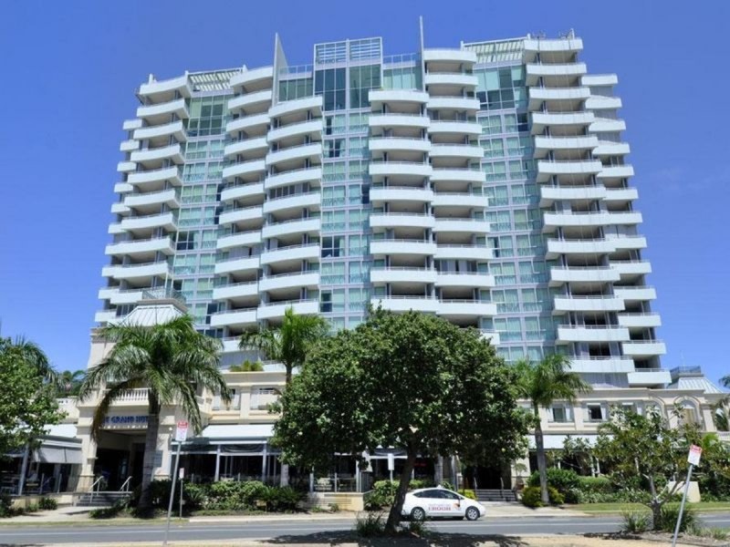 303/352 Marine Parade, Labrador QLD 4215
