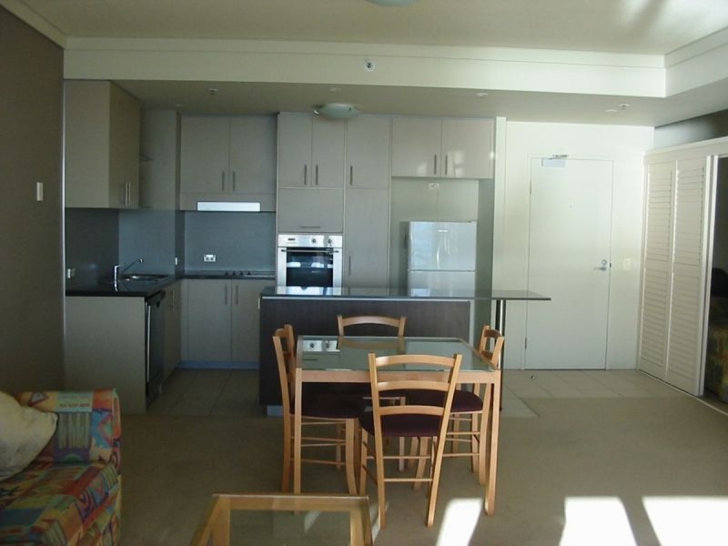 303/352 Marine Parade, Labrador QLD 4215