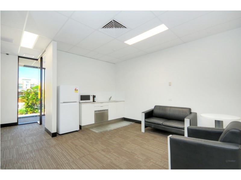 Serviced Offices/64 Frank Street, Labrador QLD 4215