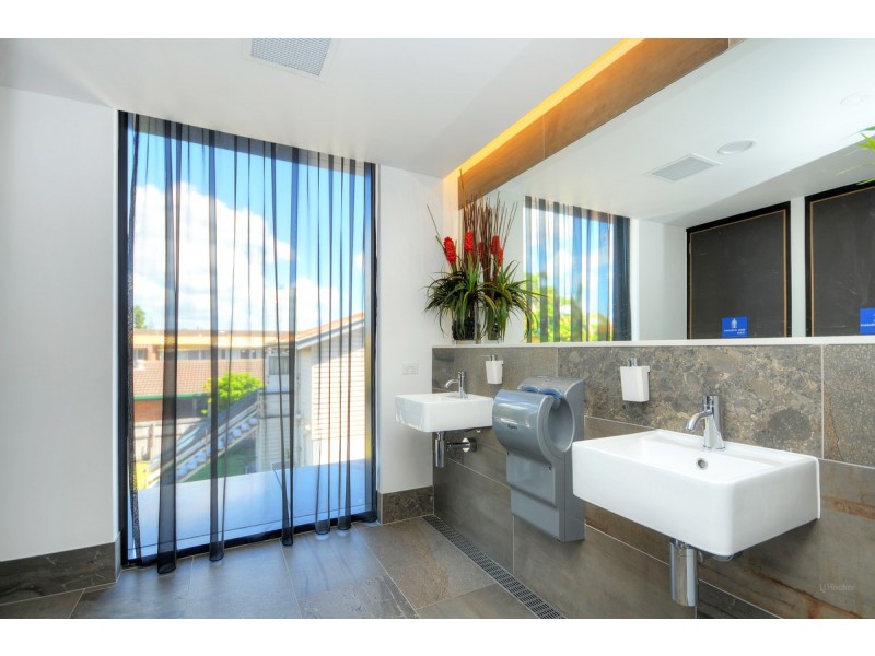 Serviced Offices/64 Frank Street, Labrador QLD 4215