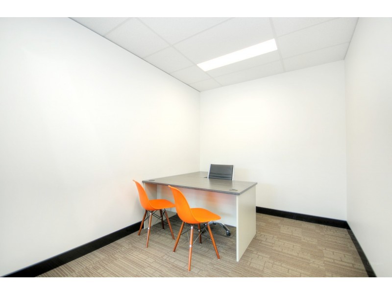 Serviced Offices/64 Frank Street, Labrador QLD 4215