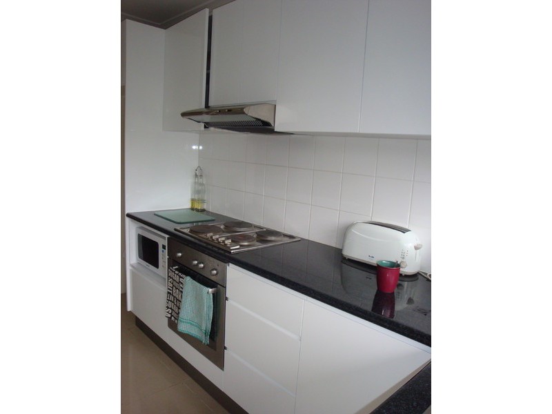 2/18 Sutherland Avenue, Labrador QLD 4215