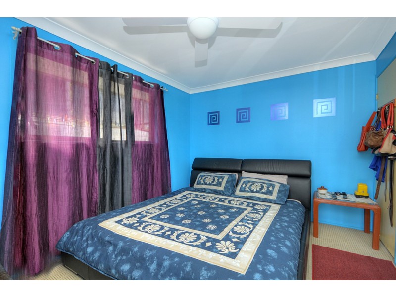 1/215 Government Road, Labrador QLD 4215