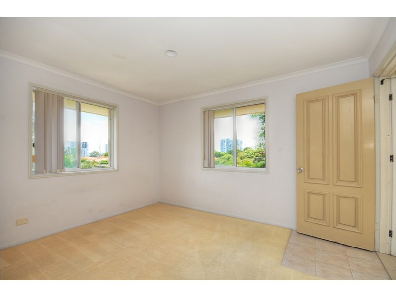 5/61 Imperial Parade, Labrador QLD 4215