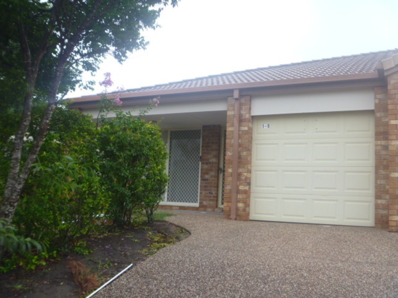 1/9 Tanias Place, Labrador QLD 4215