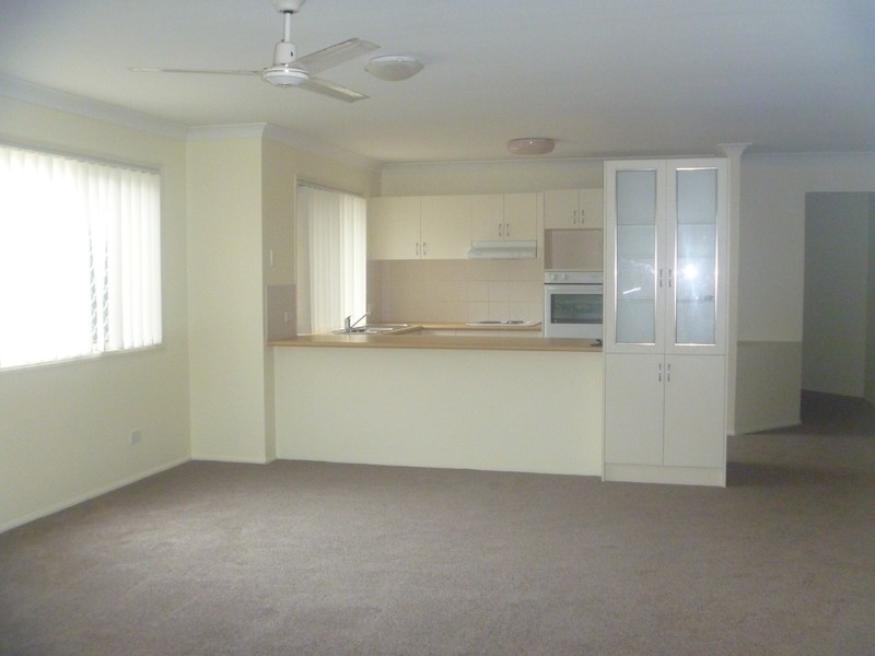 1/9 Tanias Place, Labrador QLD 4215