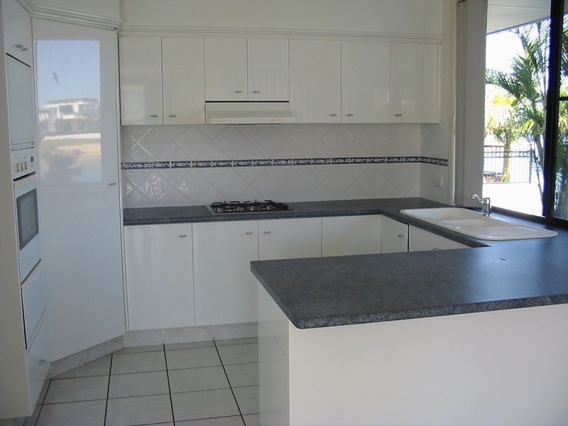 Hope Island QLD 4212