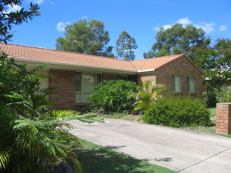 67 Village Way, Oxenford QLD 4210